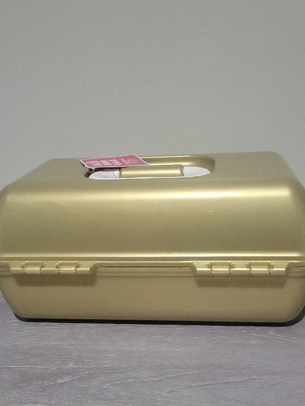 Caboodles Gold On-The-Go Girl Classic Case with Pink Tag